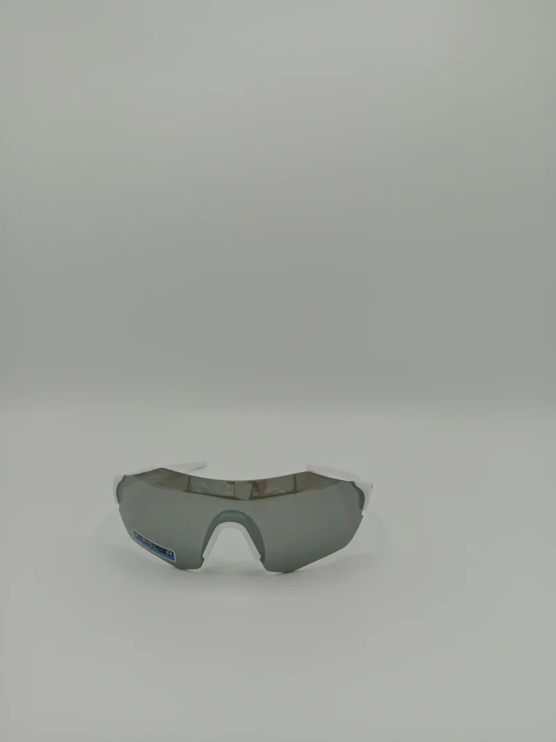 Weißgraue Sportbrille mit UV400-Schutz, austauschbaren Gläsern und leichtem TR90-Rahmen. Ideal für Radfahren, Laufen und Wintersport.