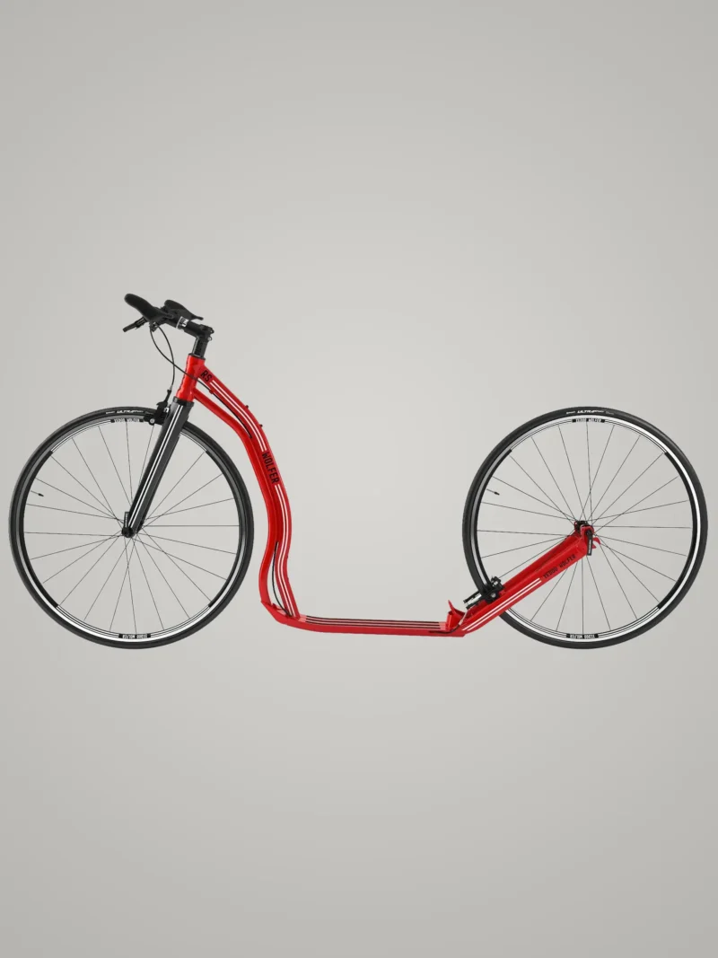 Roter Tretroller Wolfer RS mit sportlichem Design, großen Rädern und schlankem Rahmen, ideal für Geschwindigkeit und urbanes Fahren.